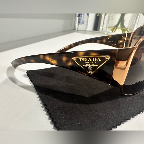 Vintage Prada Shield Sunglasses - Picture 3 of 7